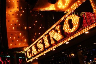 Mobile live dealer lobby and account wallet view for jnt6d
